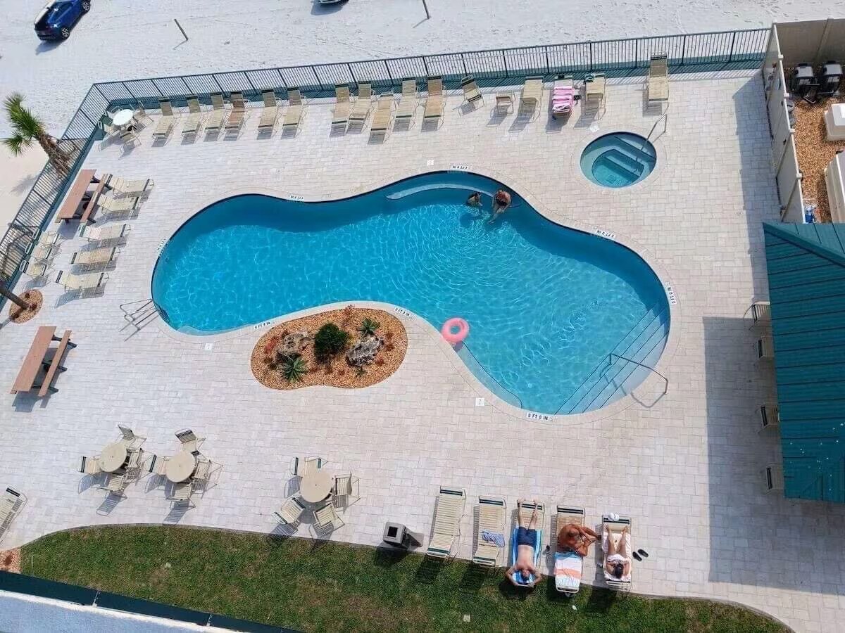 Great Beachfront Condo - Florida Vacation Rental By Owner - Beachfront Condos Luxury With Private Owner